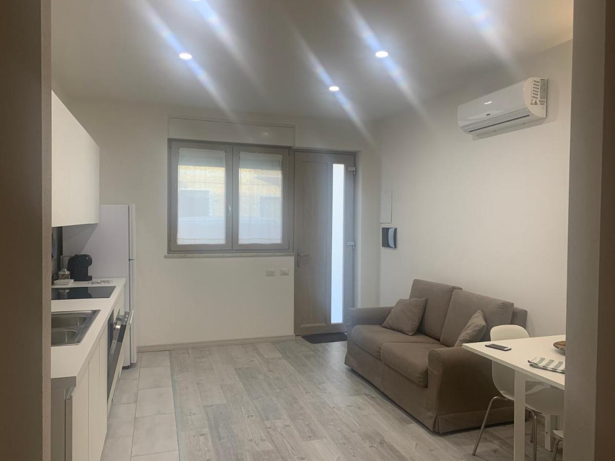 Allwhite Iun R5535 Apartment Oristano Exterior photo